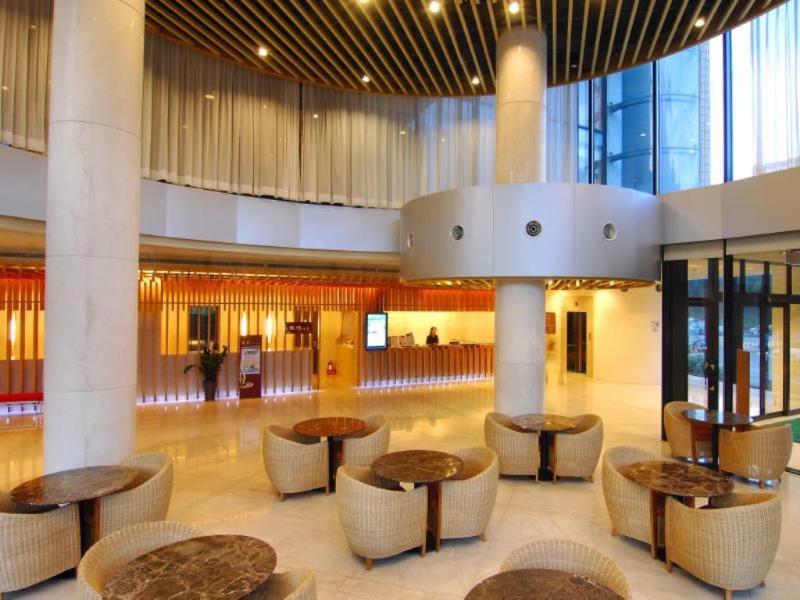 หยางหมิง ซานเทียนไล้ รีสอร์ต แอนด์ สปา Hotel จินซาน ภายนอก รูปภาพ