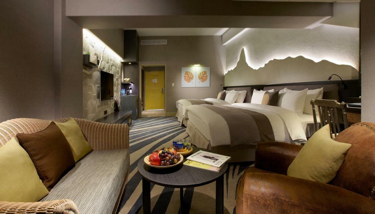 หยางหมิง ซานเทียนไล้ รีสอร์ต แอนด์ สปา Hotel จินซาน ภายนอก รูปภาพ